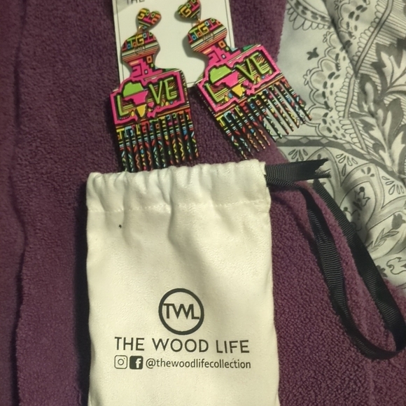 Multicolor Love Earrings - Picture 3 of 3